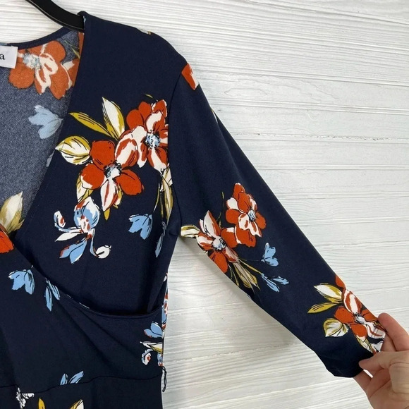 Leota Blue Santa Barbara Floral Perfect Wrap Dress NO BELT Size M - Picture 6 of 16